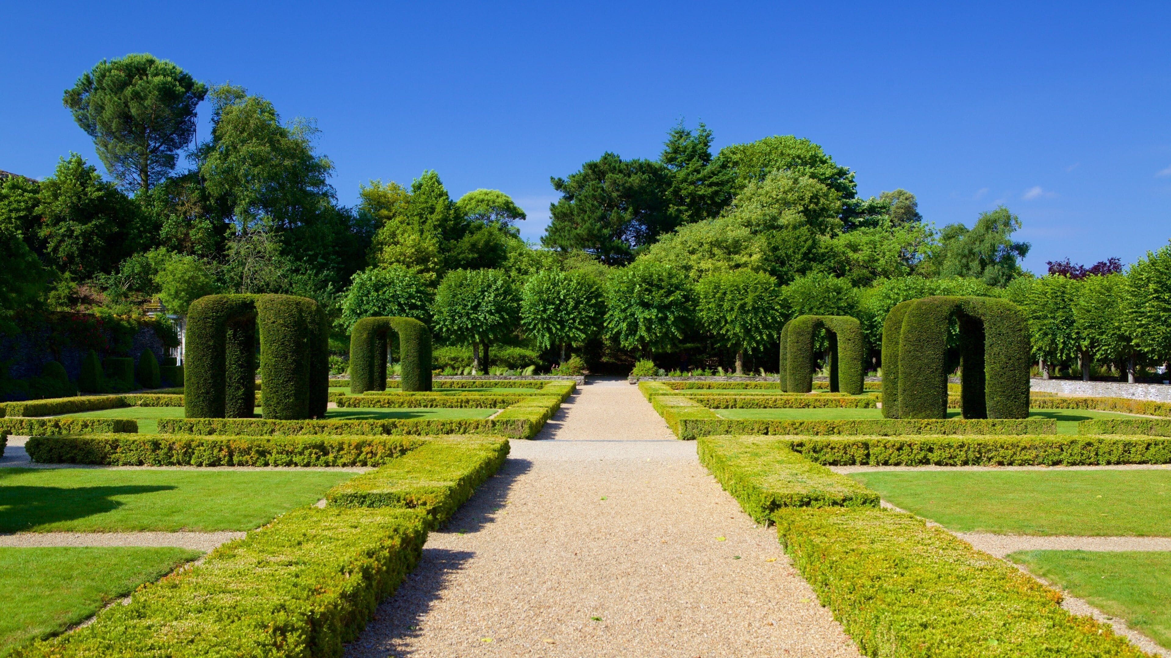 Chateau d\'Angers som inkluderer hage