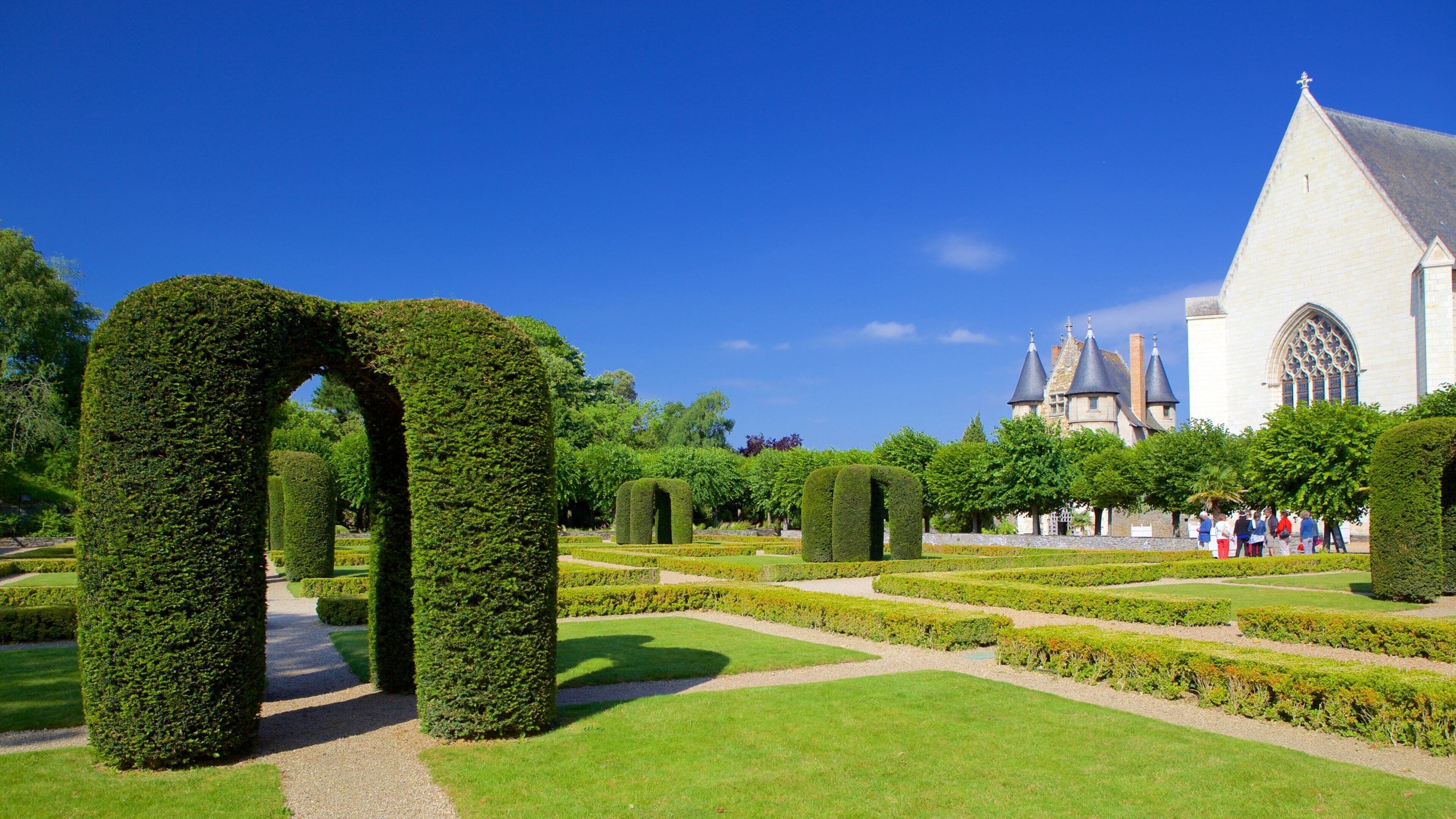 Chateau d\'Angers featuring a park