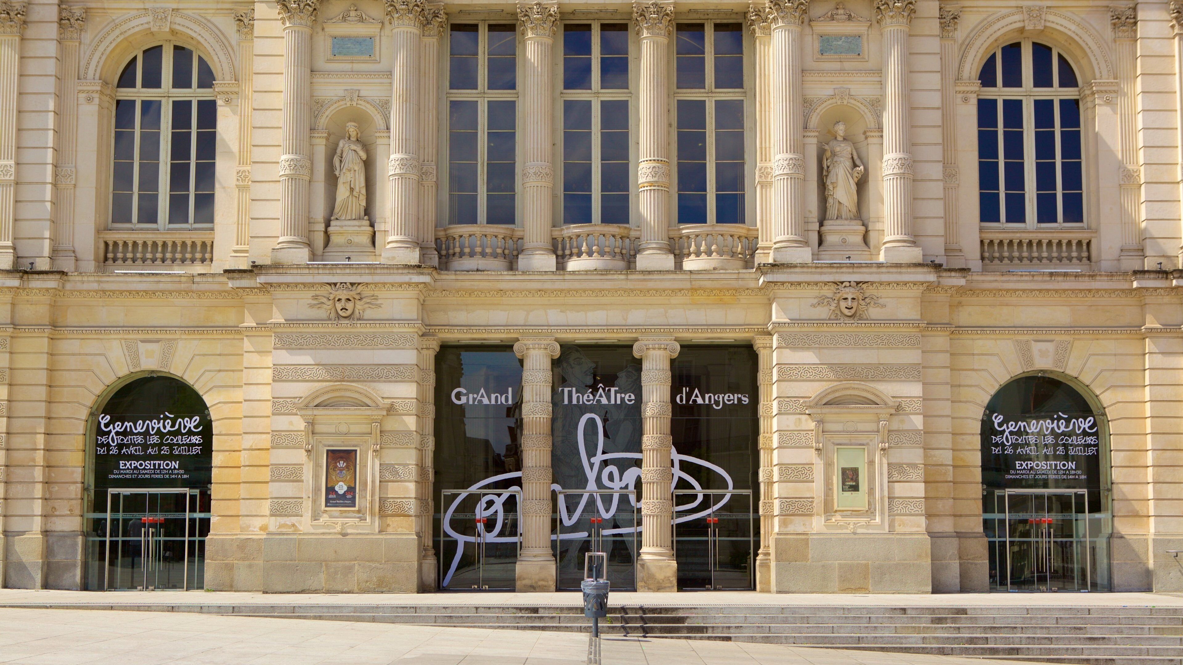 Place du Ralliement featuring theater scenes
