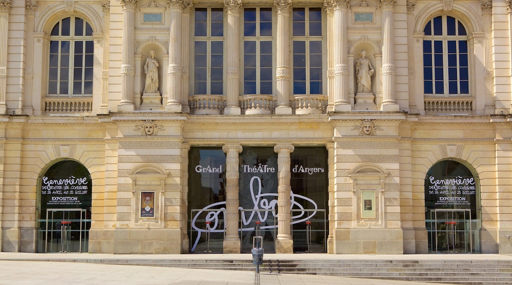 Place du Ralliement featuring theater scenes