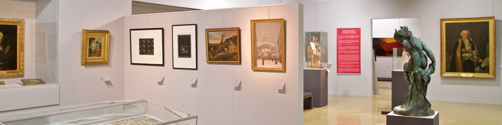 Museu de Belas Artes que inclui arte e vistas internas