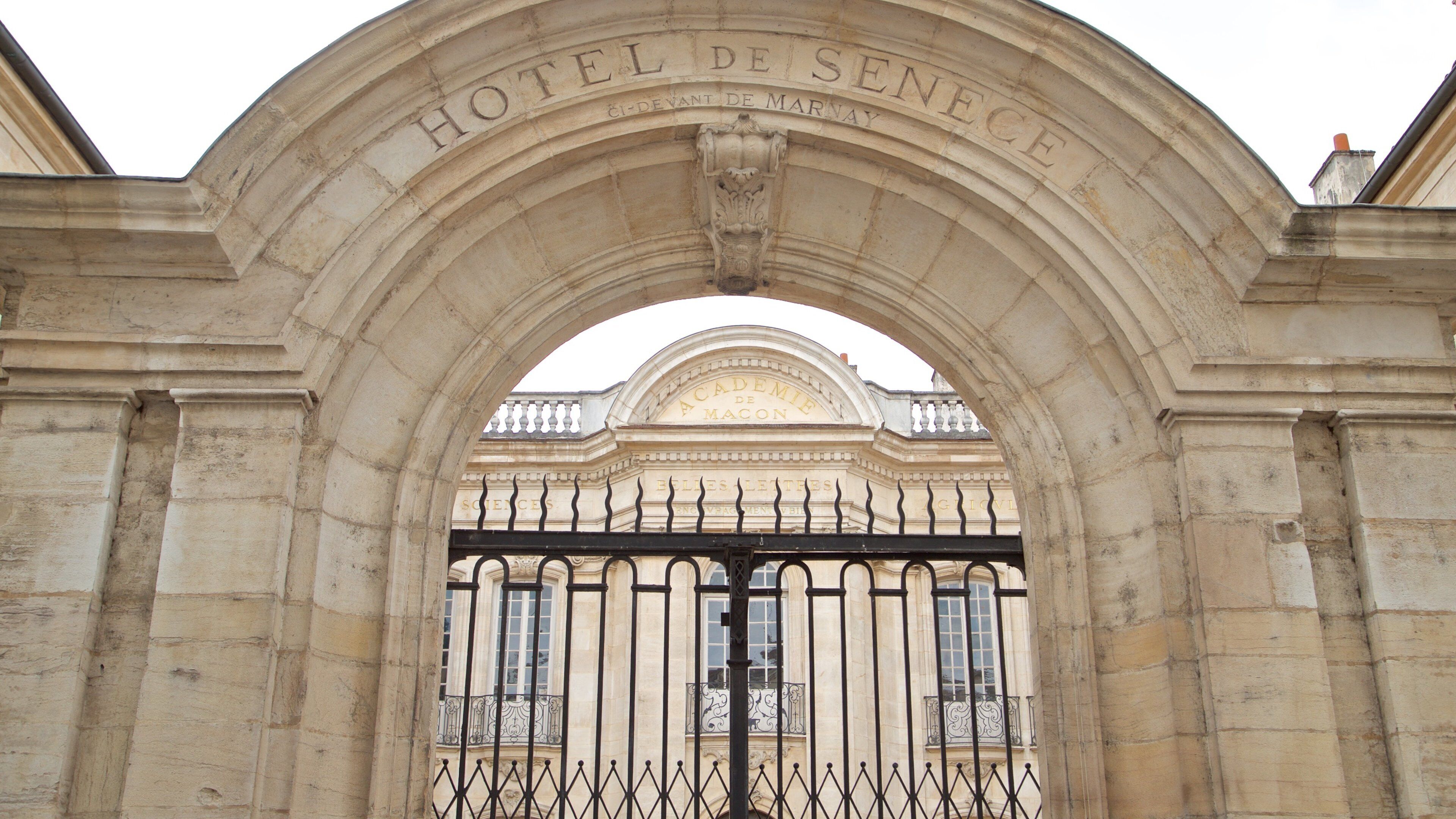 Musee Lamartine featuring heritage elements