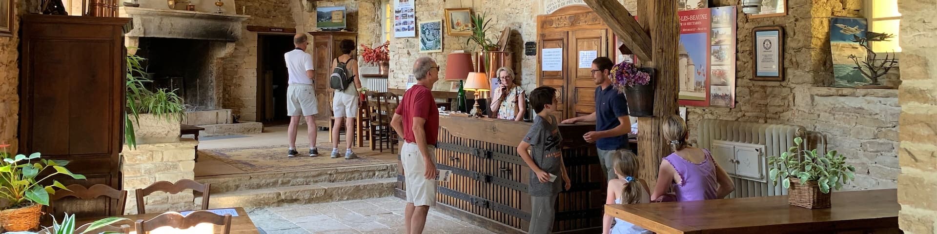 Fun spot to taste some wine, have a picnic, and wander the owner’s eclectic collection of fighter planes (over 100!), firetrucks, race cars, satellites, hovercrafts and more. The owner continues to expand his collection, so chances are he’ll have something new when you arrive!