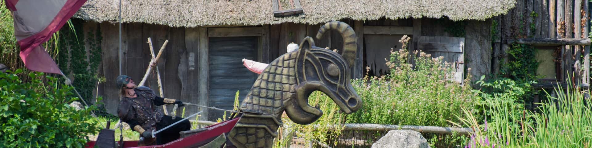 Drakkar de viking Puy du Fou Vendée France