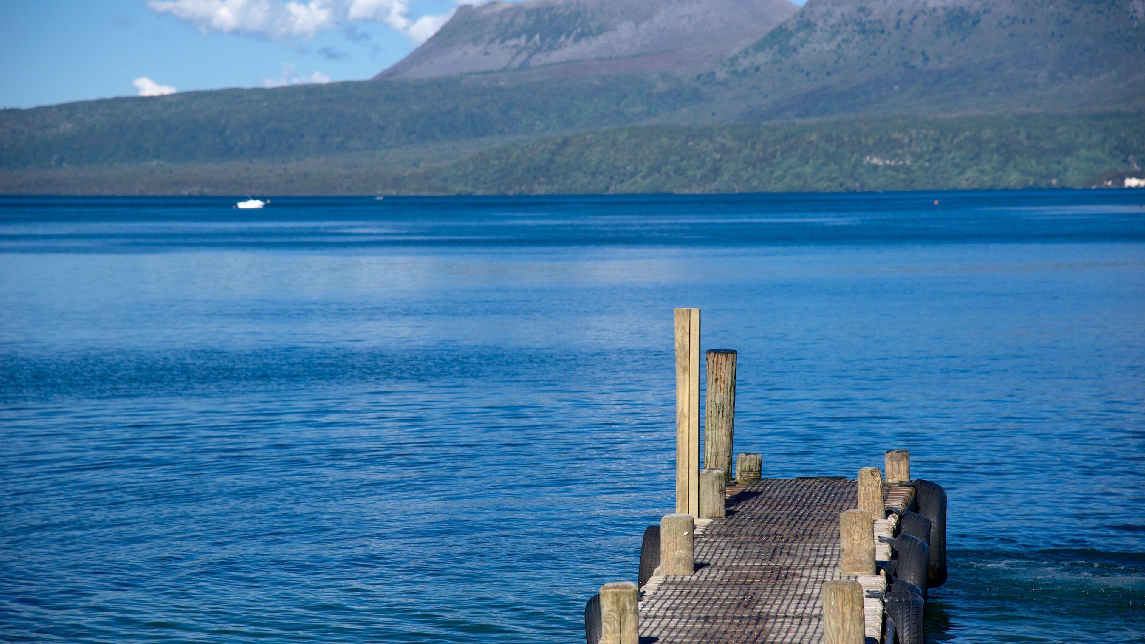 Lake Tarawera which includes a lake or waterhole