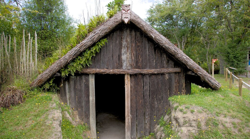 埋葬村 设有 花園 和 懷舊元素