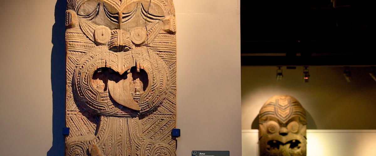 Lake Taupo Museum and Art Gallery which includes indigenous culture and art