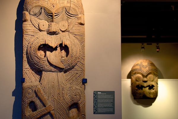 Lake Taupo Museum and Art Gallery som visar infödd kultur och konst