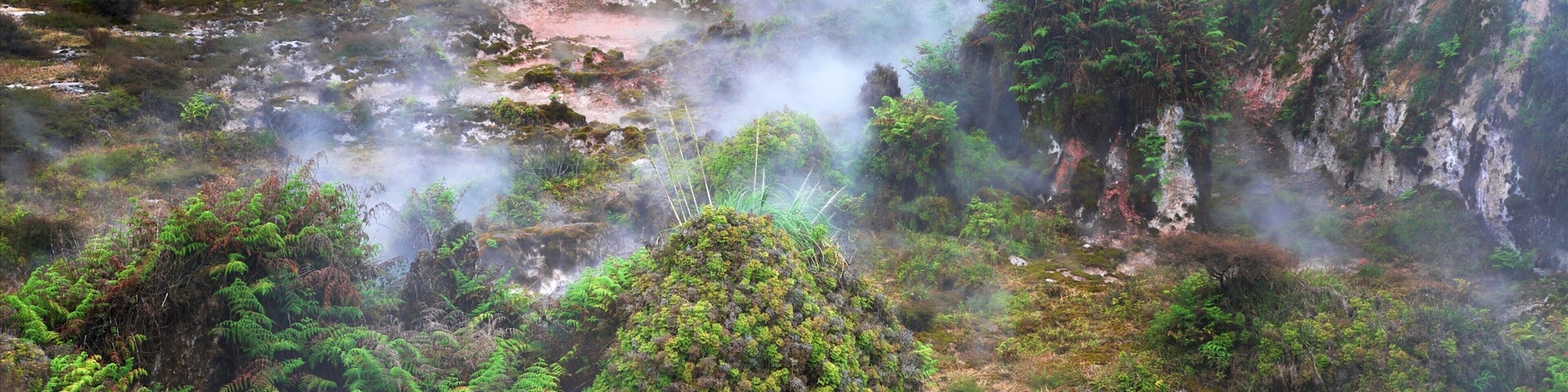 Craters of the Moon caracterizando uma fonte termal