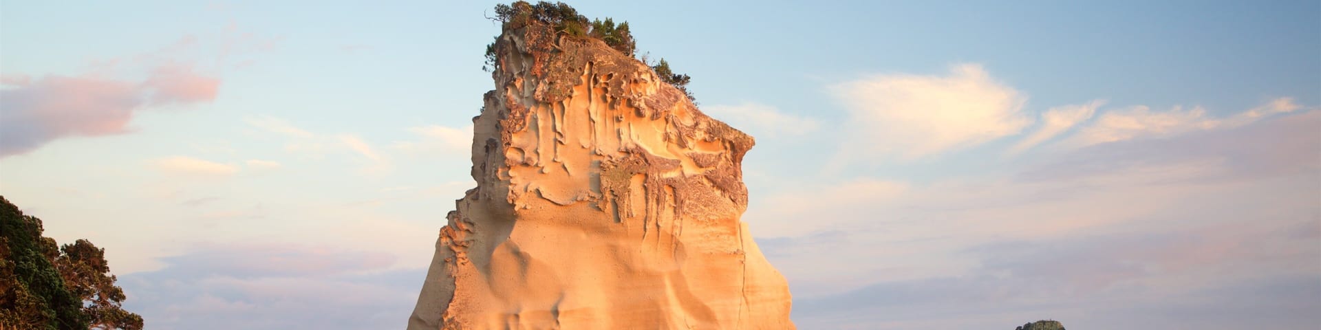 Cathedral Cove Beach