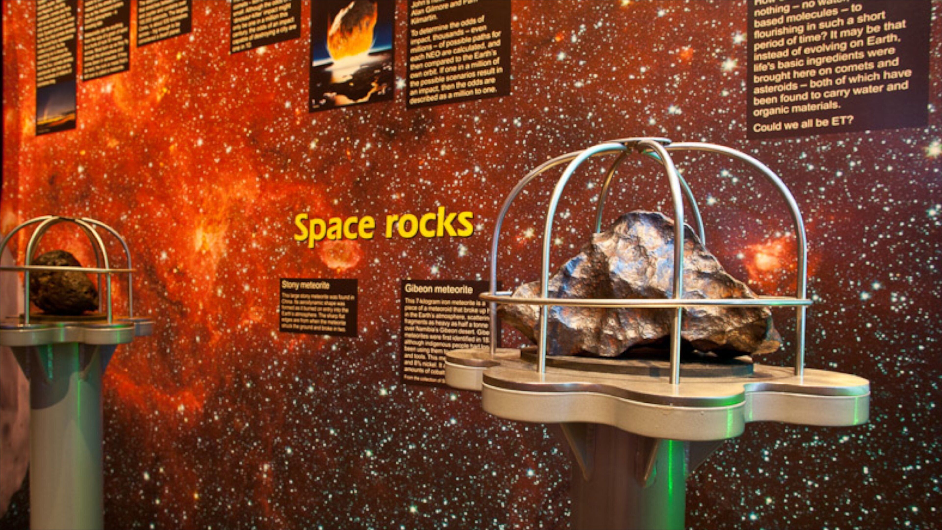 Carter Observatory which includes interior views and an observatory