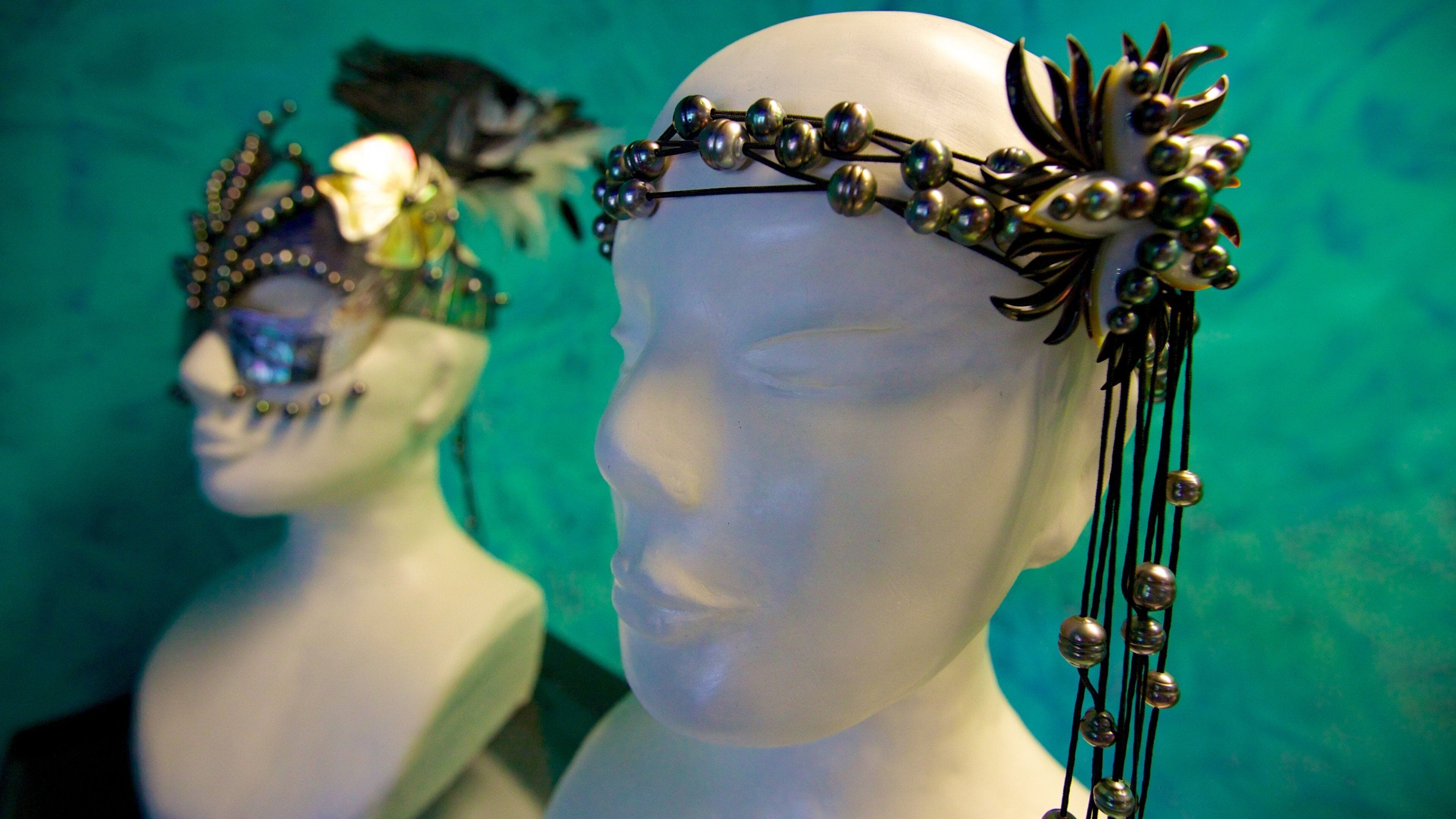 Robert Wan Pearl Museum which includes fashion