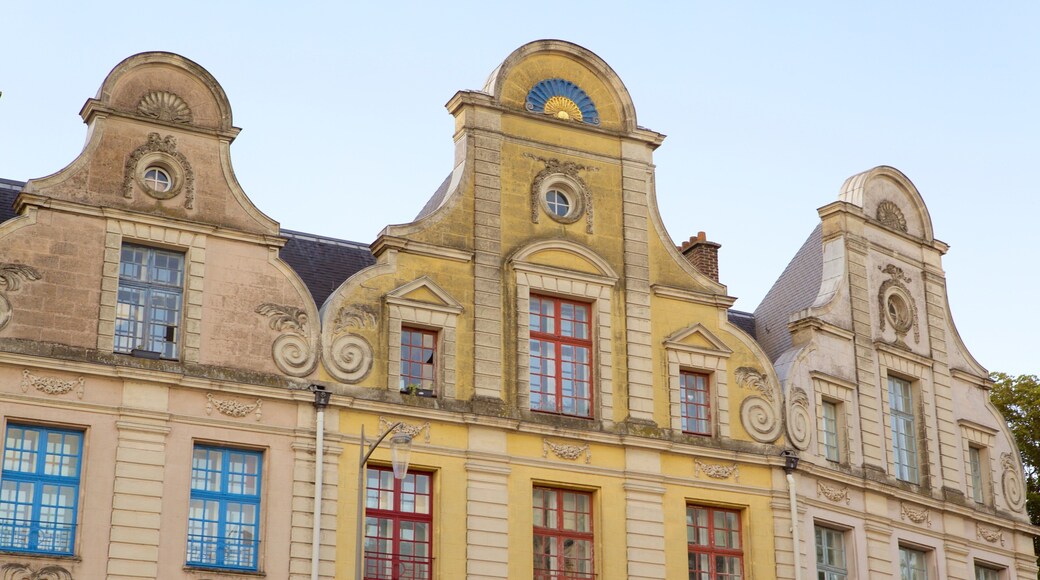 Grand Place showing a house and heritage elements