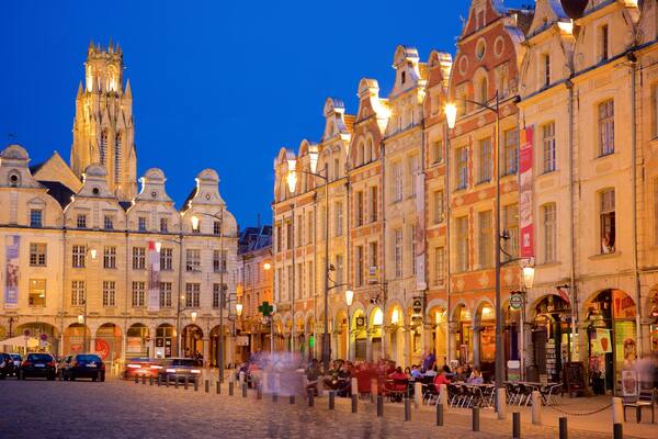 Place des Heros featuring night scenes, heritage elements and heritage architecture