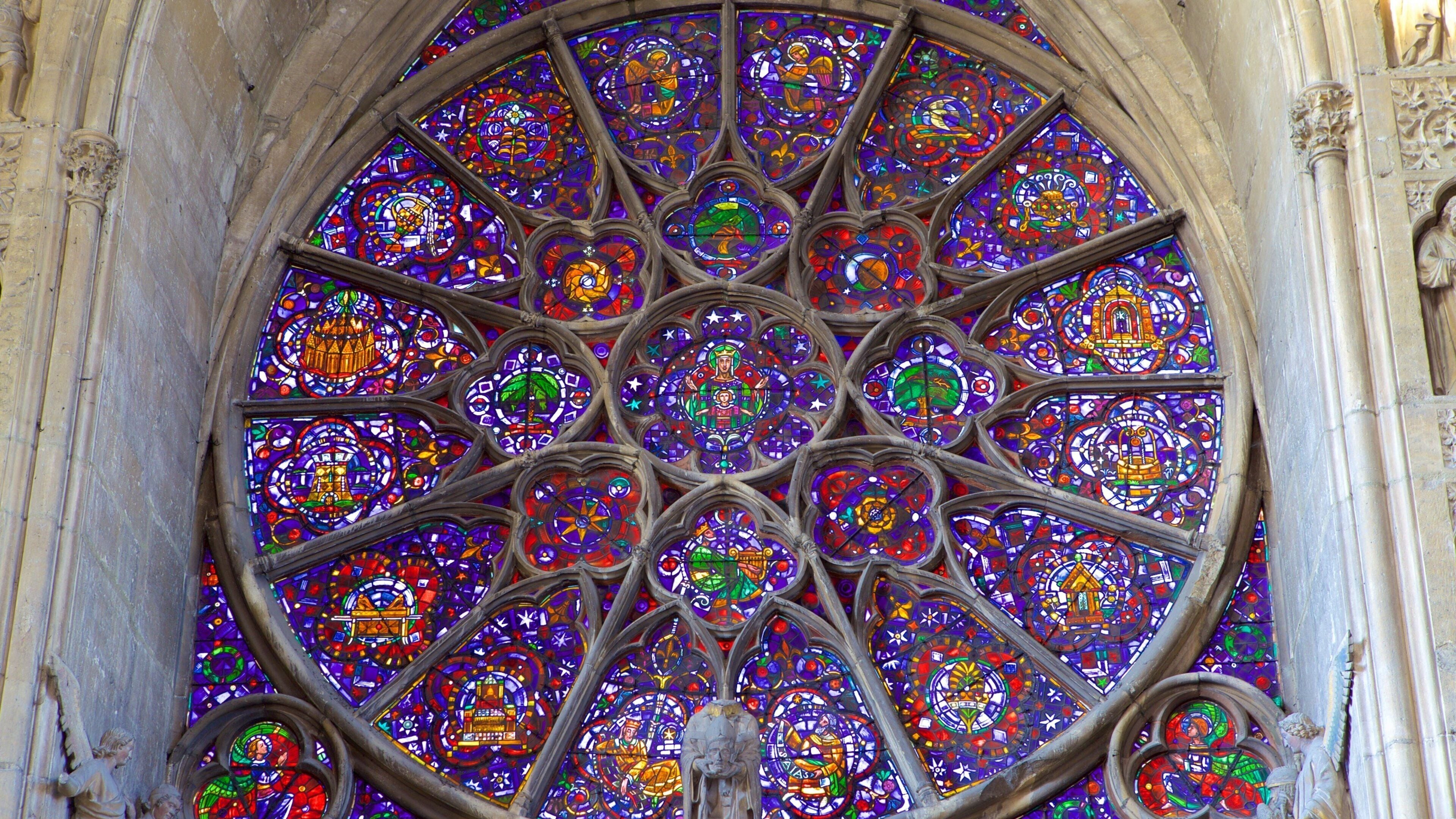 Reims Cathedral which includes a church or cathedral and art