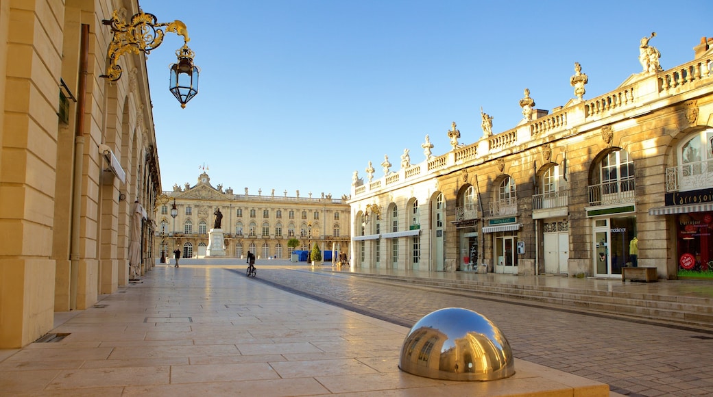 Place Stanislas mostrando elementos de patrimônio