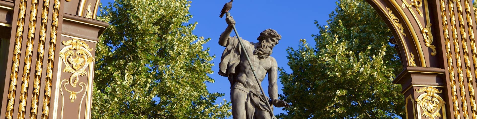 Place Stanislas which includes heritage elements and a statue or sculpture