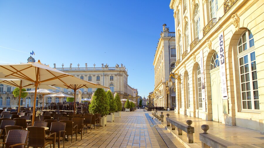 Place Stanislas mostrando comer al aire libre y elementos del patrimonio