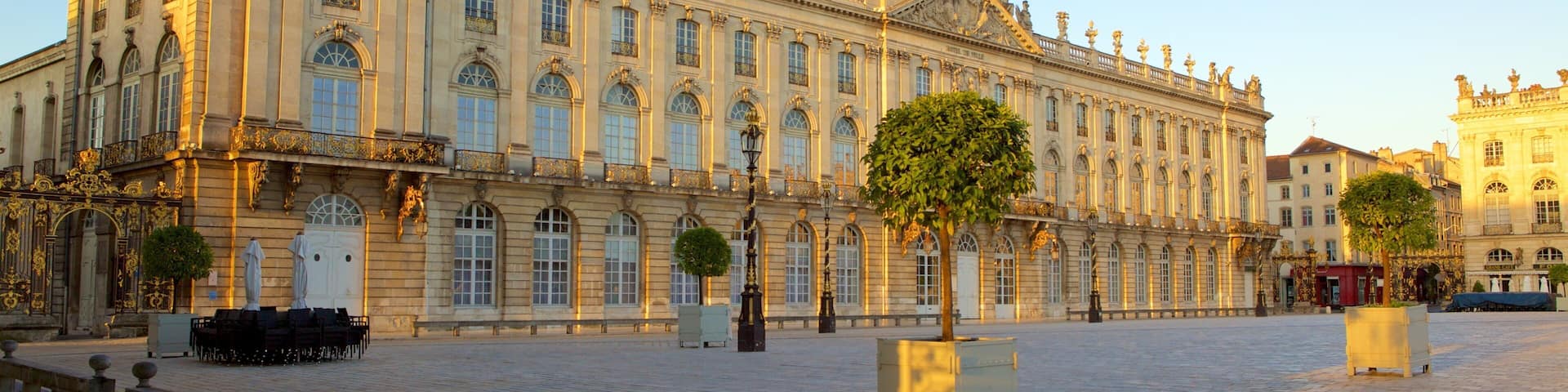 Nancy Hotel de Ville showing a square or plaza, heritage elements and heritage architecture