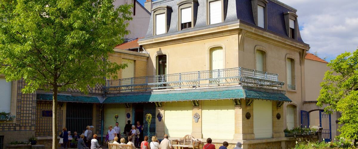 Musée de l\'Ecole de Nancy mostrando un jardín