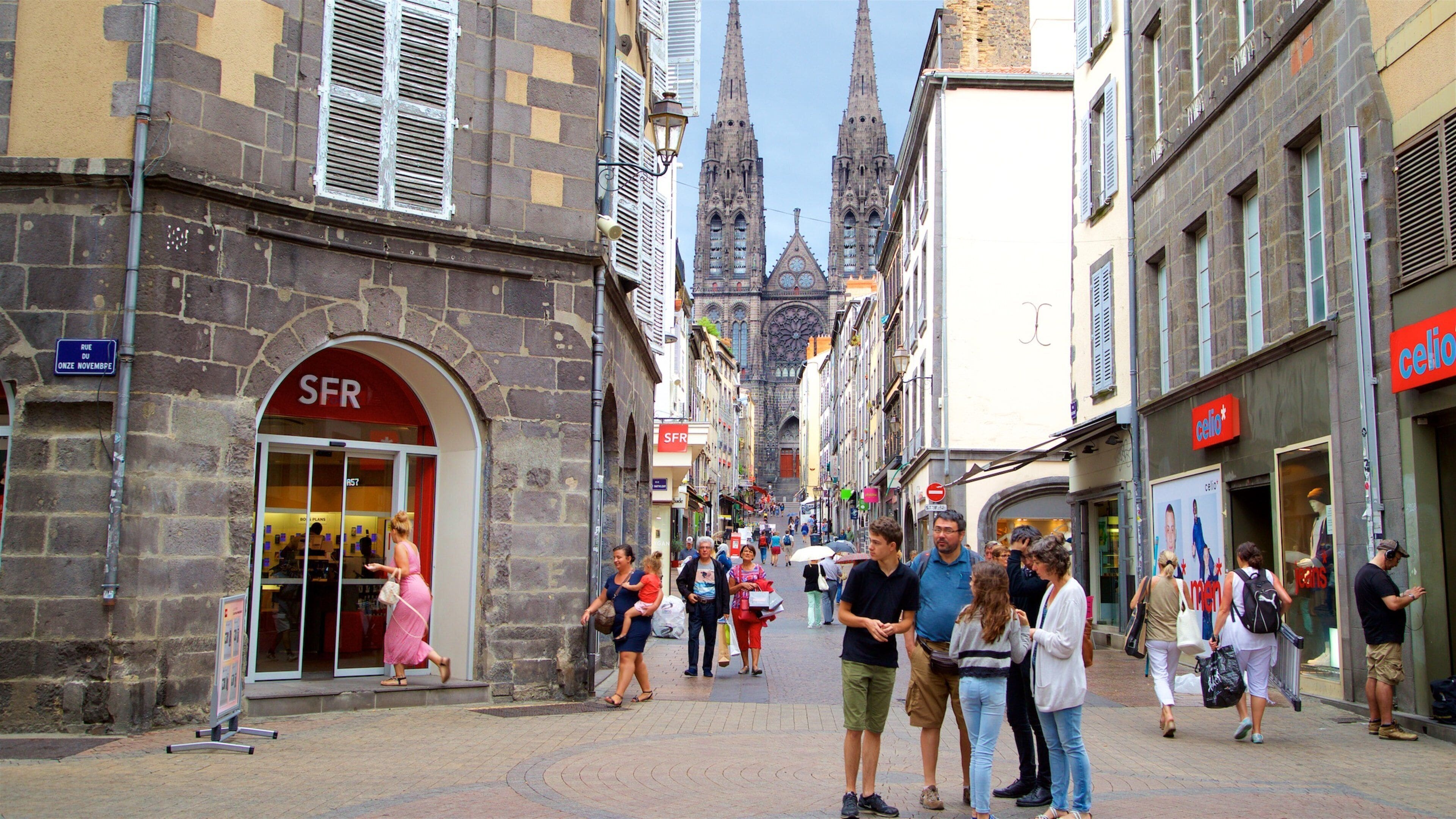 Clermont-Ferrand Cathedral showing street scenes, a church or cathedral and a city