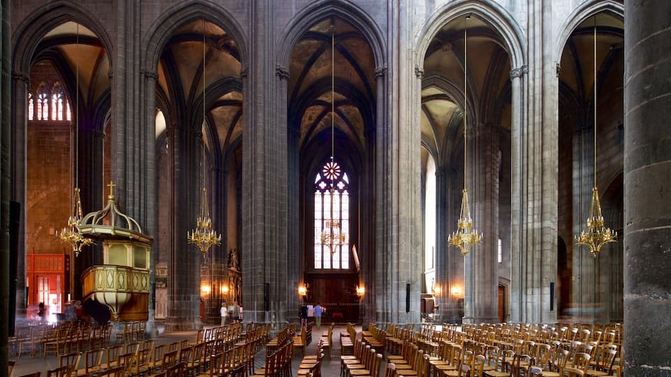 Cattedrale di Clermont-Ferrand caratteristiche di chiesa o cattedrale, oggetti d\'epoca e vista interna