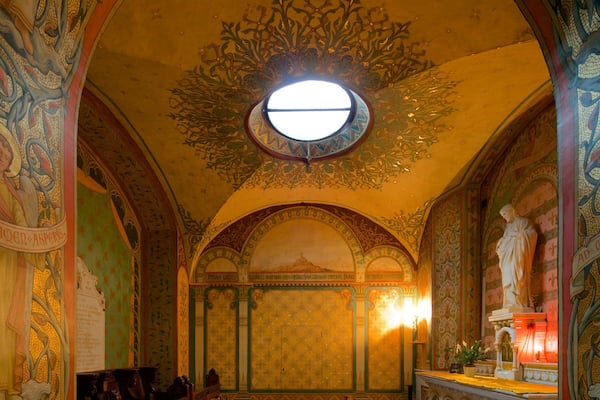 Basilica of Notre-Dame-du-Port 表示 宗教名所, 遺跡・遺産 と アート