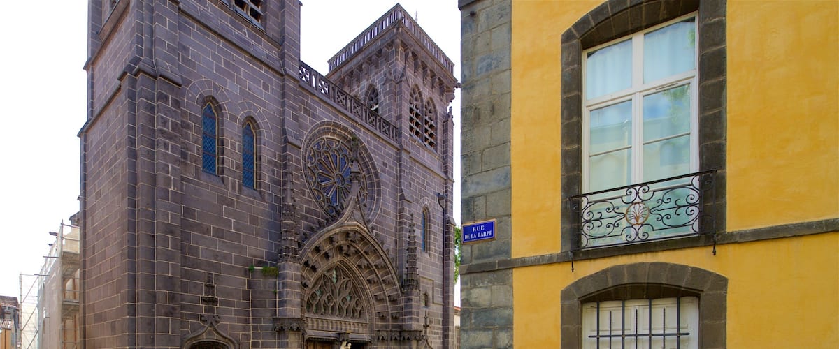 Church of Notre-Dame-du-Marthuret featuring heritage architecture and a church or cathedral