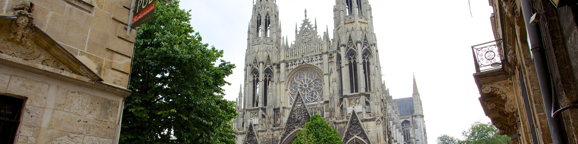 Igreja de Saint-Ouen mostrando uma igreja ou catedral