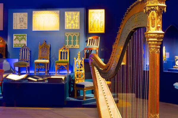 Musee des Beaux-Arts showing interior views