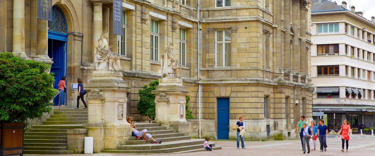 Musee des Beaux-Arts que incluye patrimonio de arquitectura