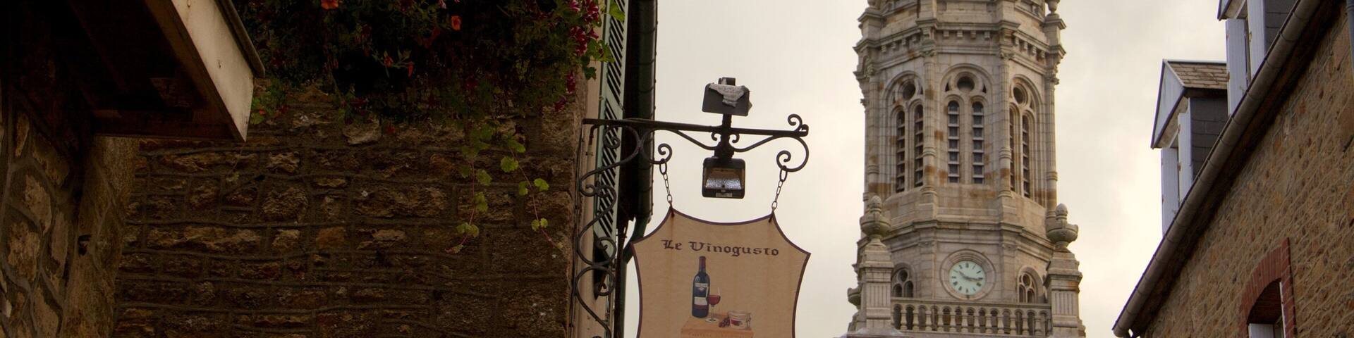 Basilique Saint-Gervais qui includes patrimoine historique et patrimoine architectural