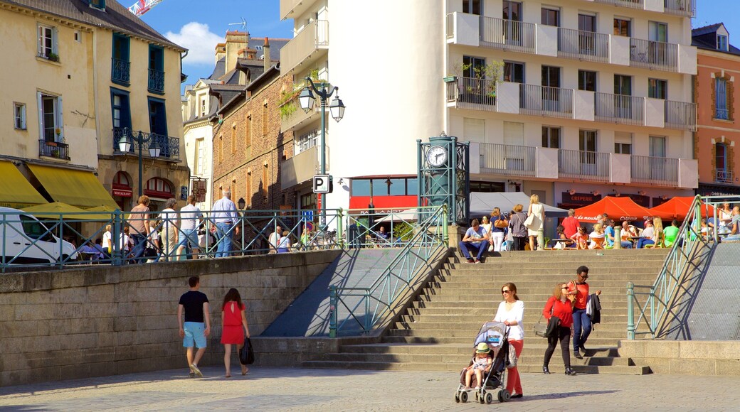 리스 광장 을 보여주는 거리 풍경