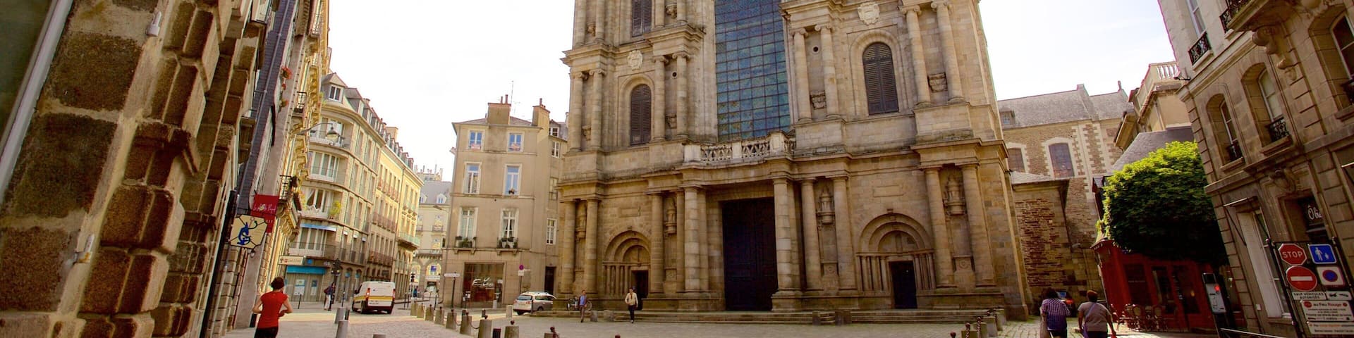 Rennes Cathedral showing heritage elements, a church or cathedral and heritage architecture