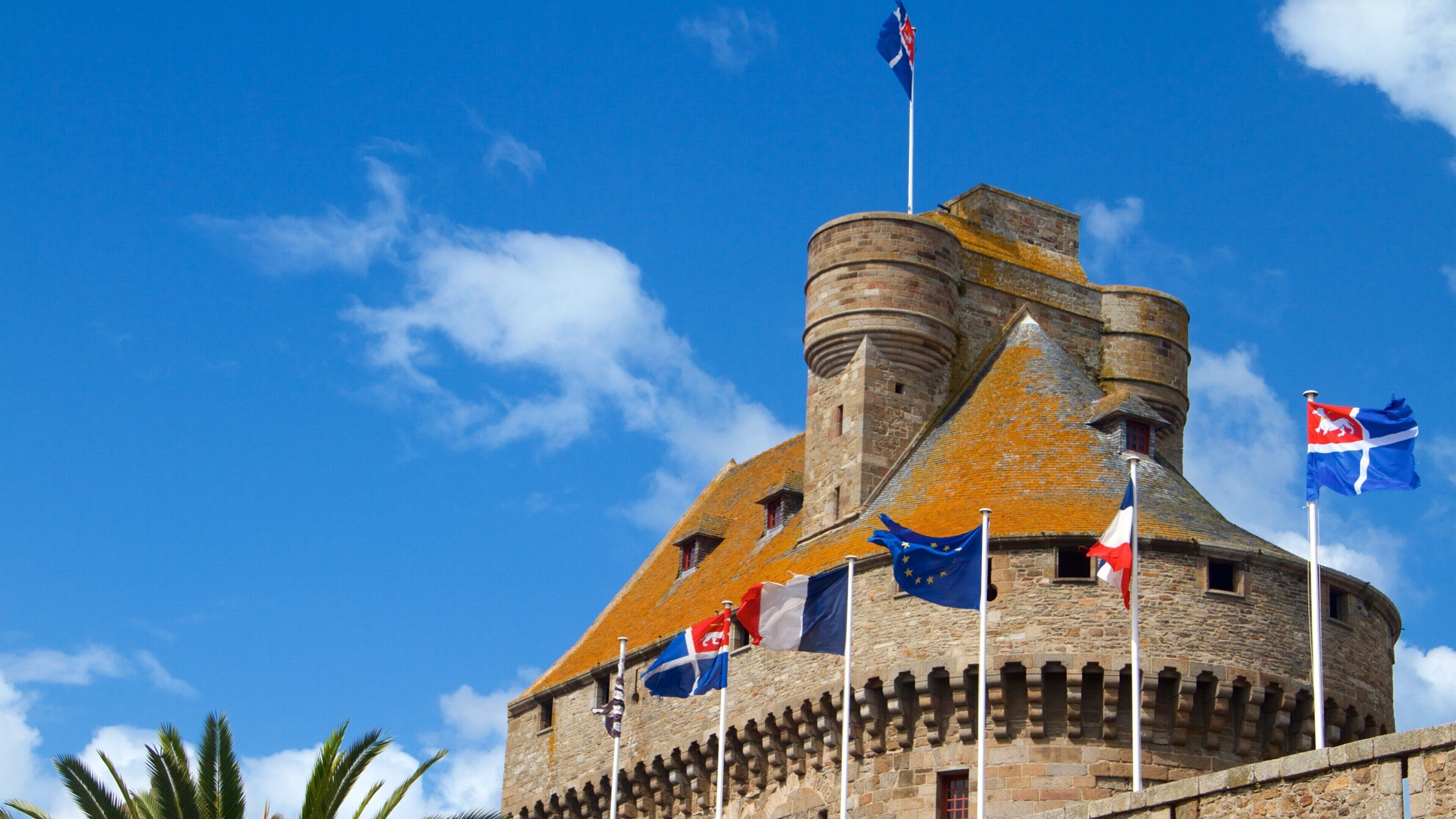 Musee de la Ville which includes heritage elements