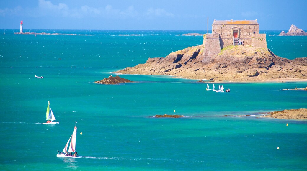 Petit Be which includes general coastal views, sailing and rocky coastline