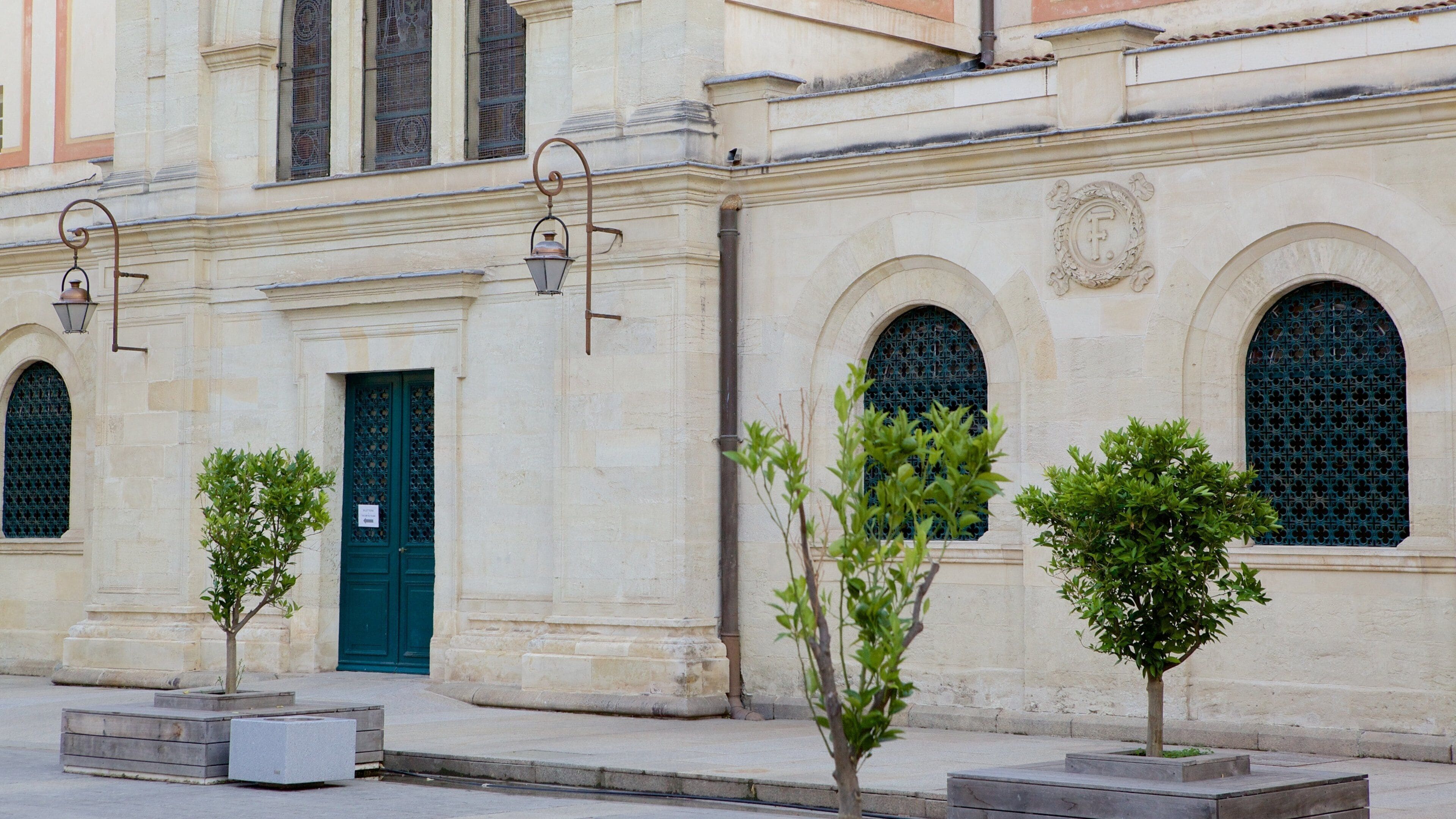 Musee Fesch which includes heritage architecture