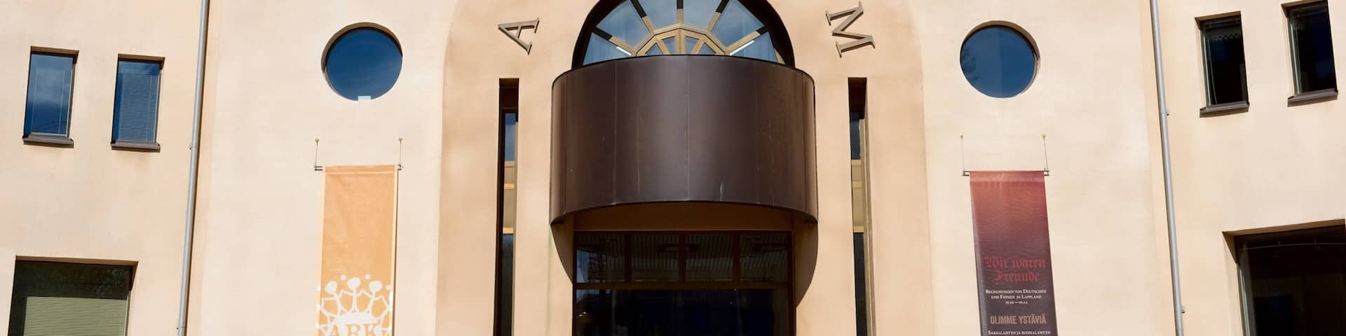 Arktikum showing signage