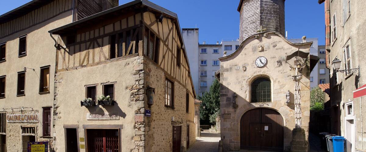 Chapel of St-Aurelien mostrando arquitectura patrimonial