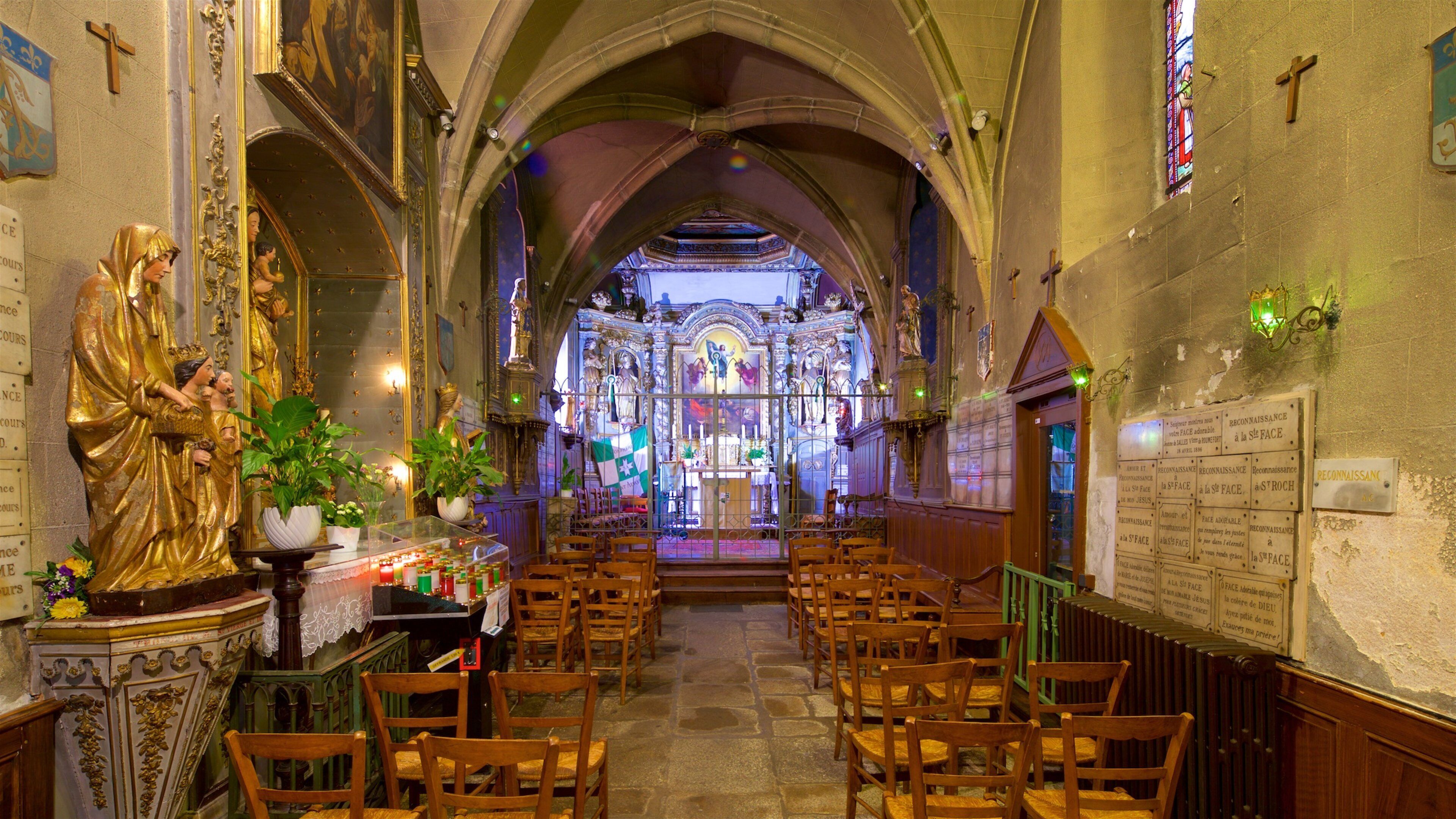 Chapel of St-Aurelien showing religious elements, interior views and a statue or sculpture