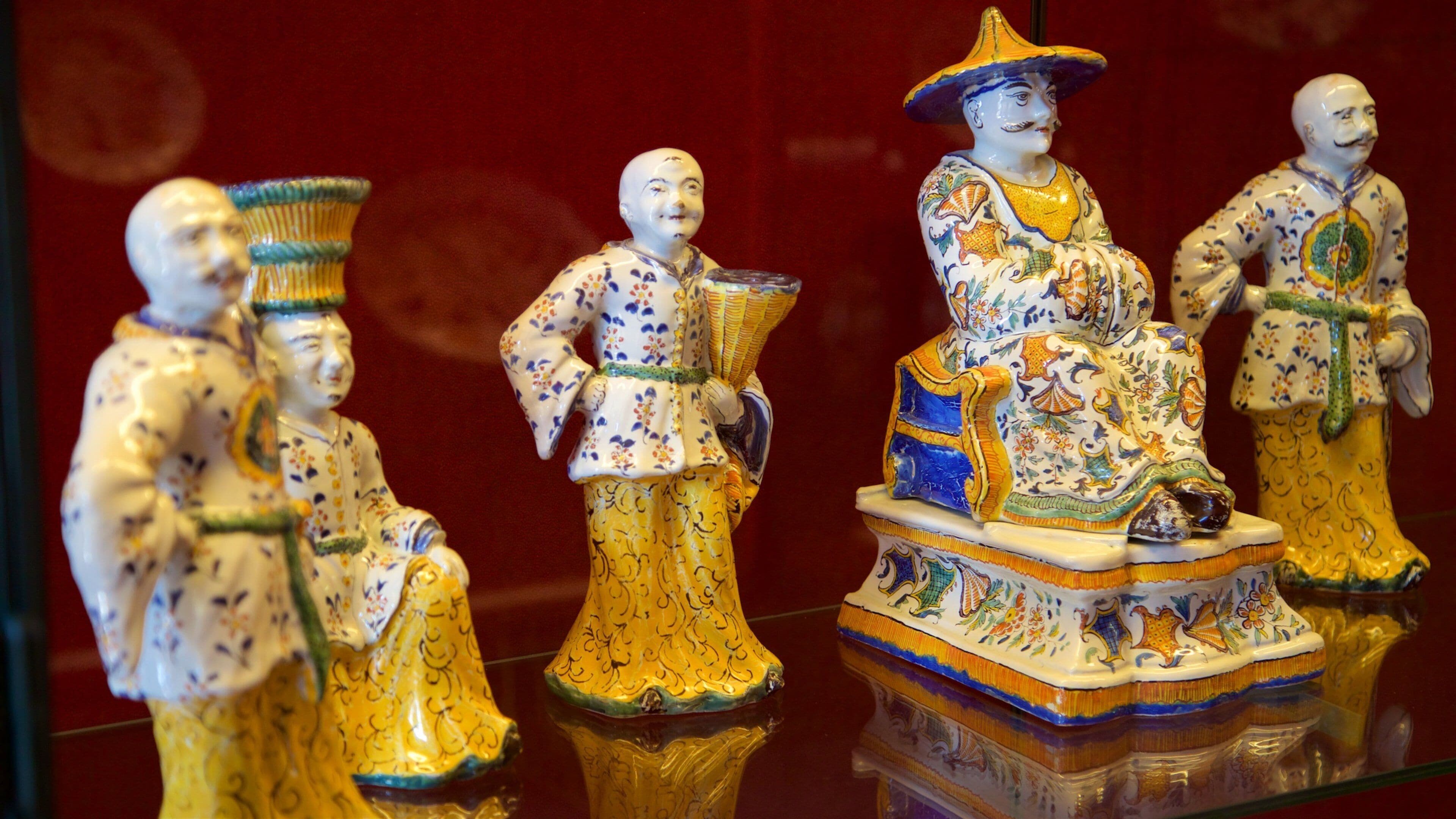 Musée National Adrien Dubouche mostrando elementos patrimoniales y arte