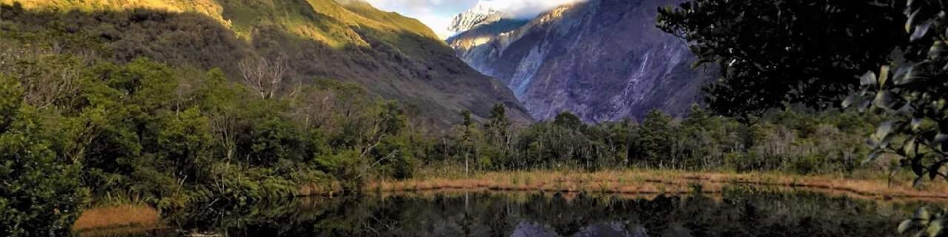 Easy hike to the bottom of Franz Joseph Glacier :)