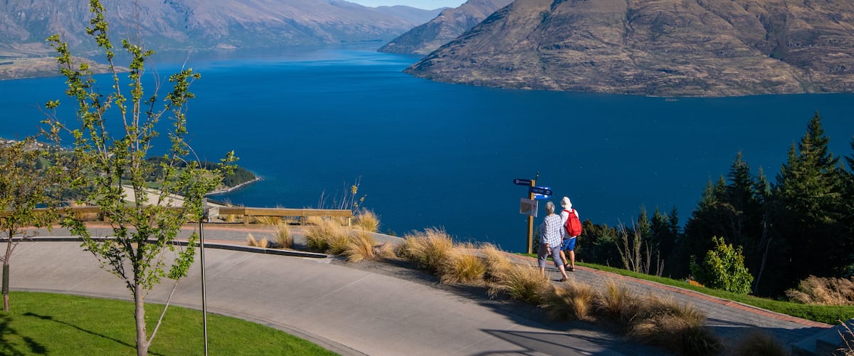 Bob\'s Peak featuring landscape views, a river or creek and mountains