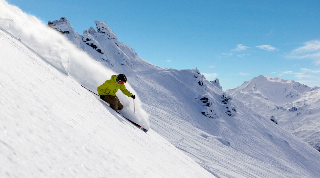 Treble Cone showing snow and snow skiing