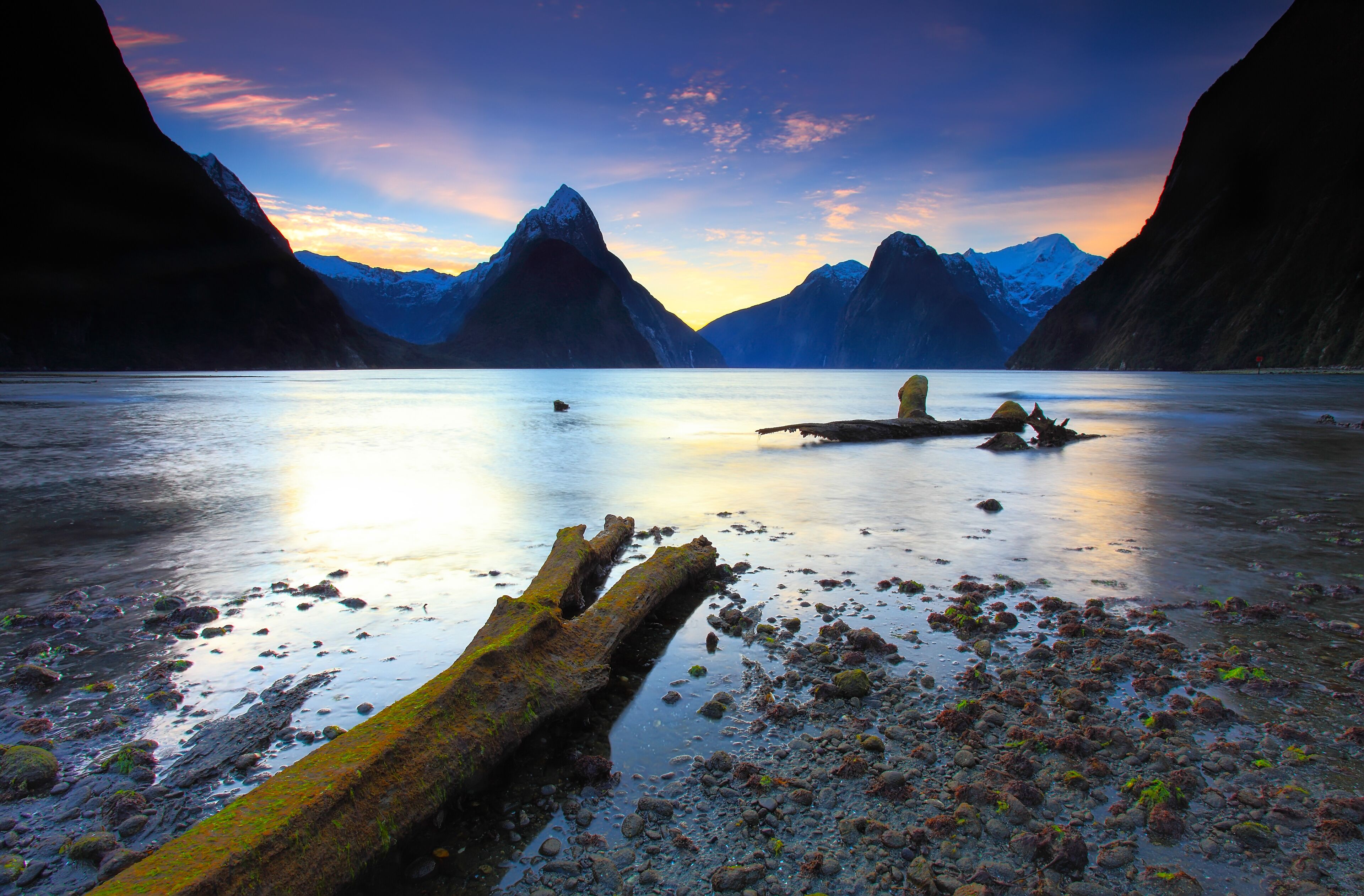 Mitre Peak, Milford Sound, New Zealand; Shutterstock ID 166935077; Purchase Order: -