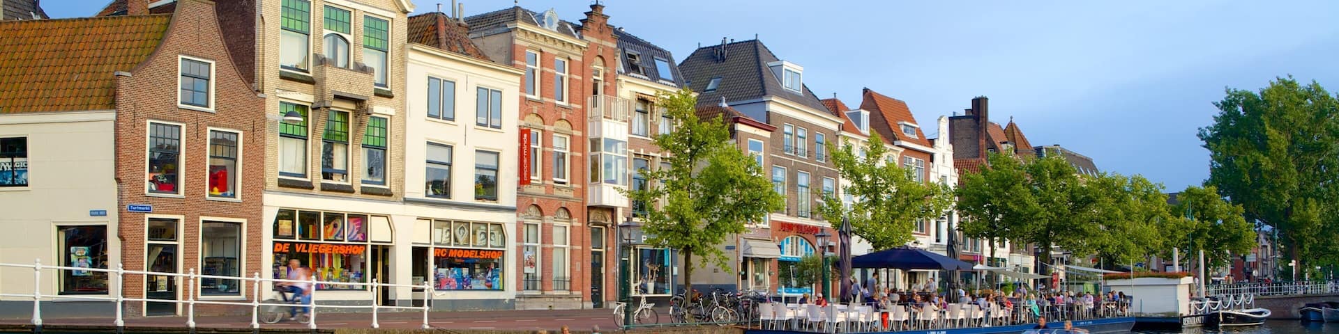 Beestenmarkt showing a river or creek, a coastal town and boating