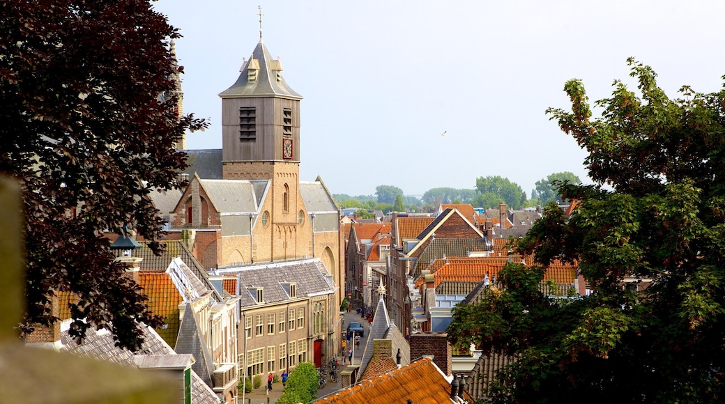 Burcht som viser historisk arkitektur og by