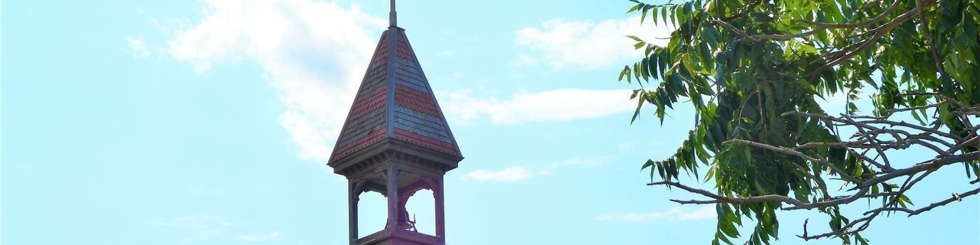Century, the church was moved to the corner of Third St. and Rosser Ave. After the 1949 construction of a new Episcopal church, called the St. Georgeâs Episcopal Memorial Church, the original St. Georgeâs was donated to the State Historical Society and was moved to its present location at Camp Hancock in 1961.