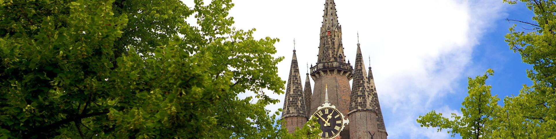 Oude Kerk which includes heritage architecture
