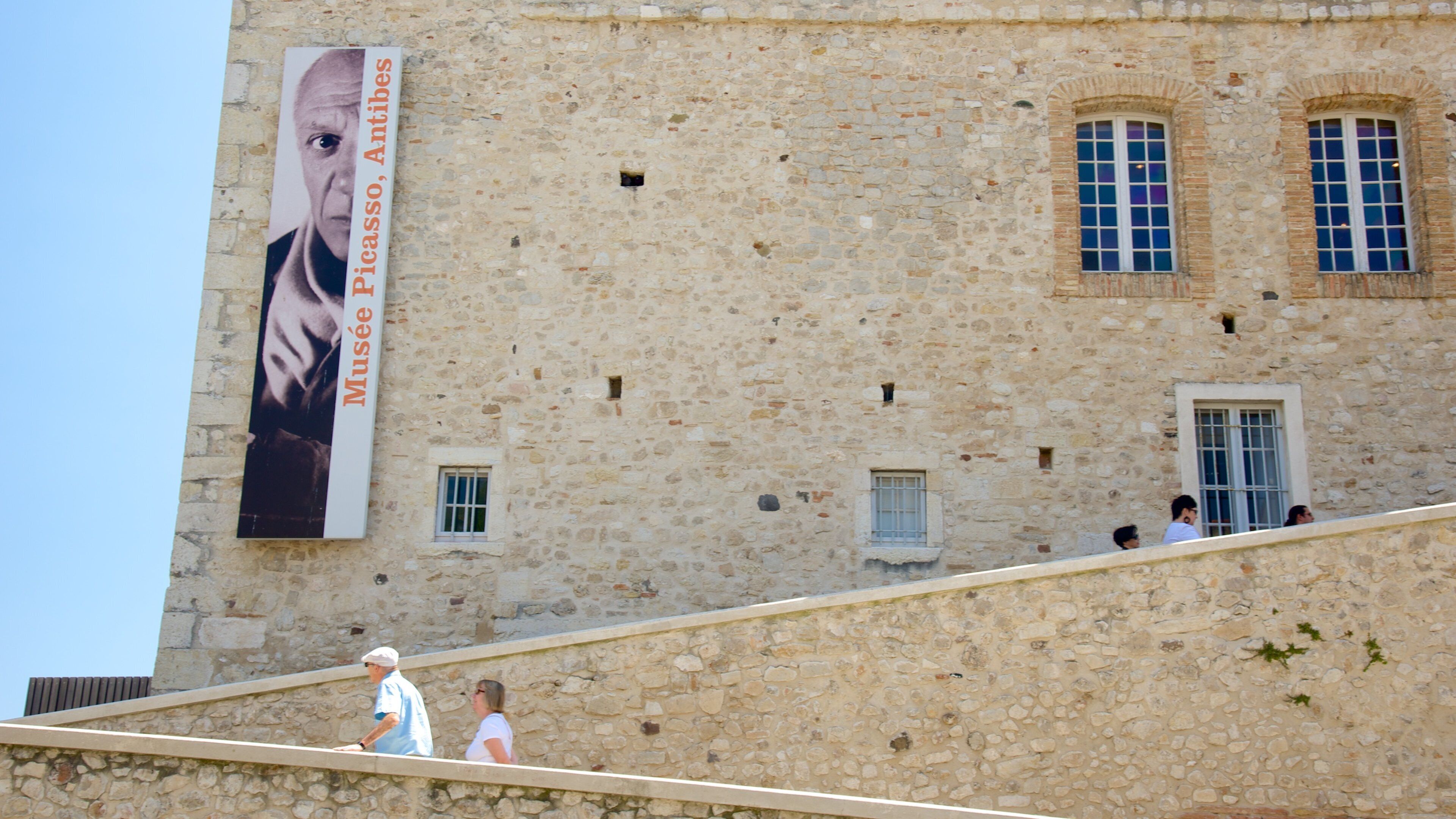 Picasso Museum showing heritage elements